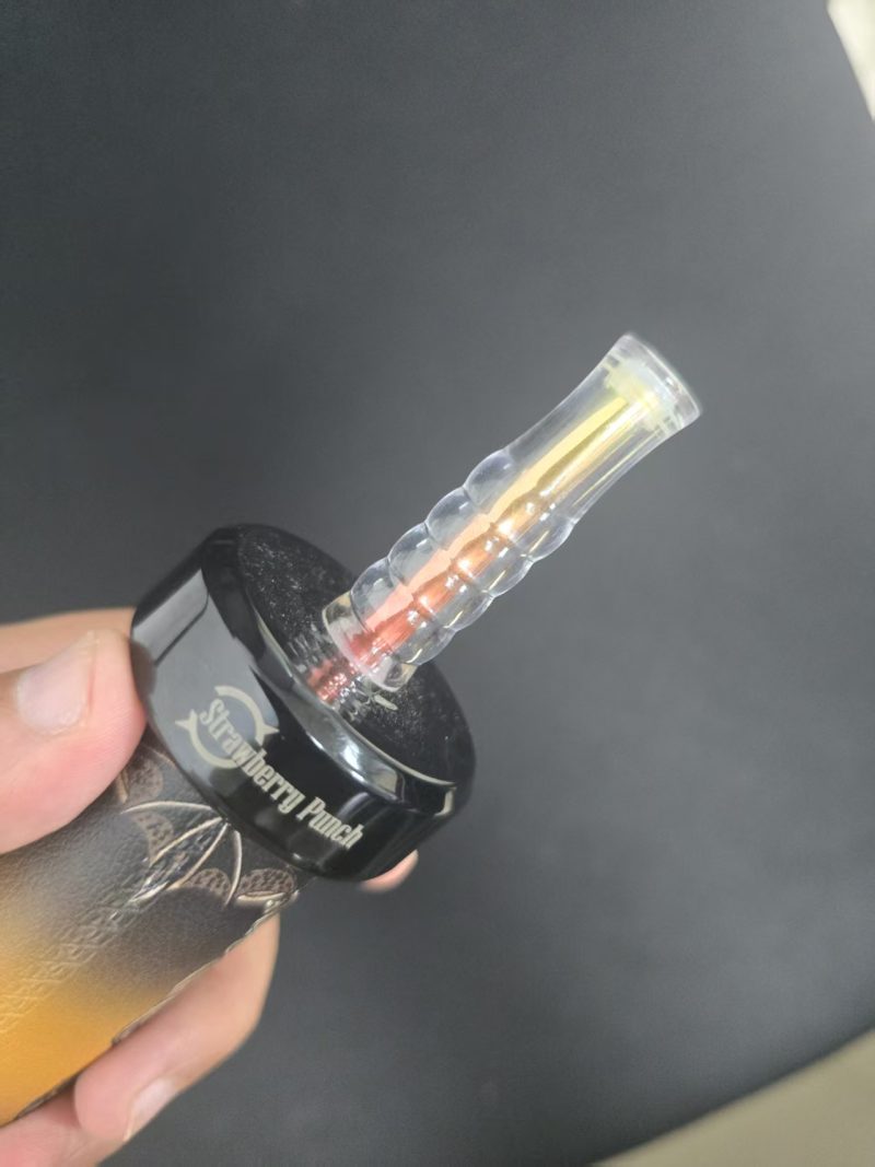 Recensione Olit Hookalit 40000 Puffs: l’Illusion 40K-Puff, unboxing Olit Hookalit 40000 Puffs Bocchino cilindrico indrical